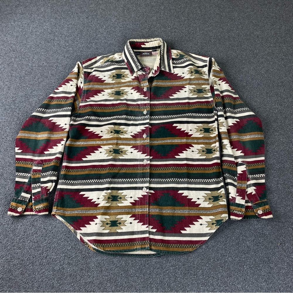 Vintage 90’s Woolrich Aztec Button Up Longsleeves Made In USA Women’s Size Small
